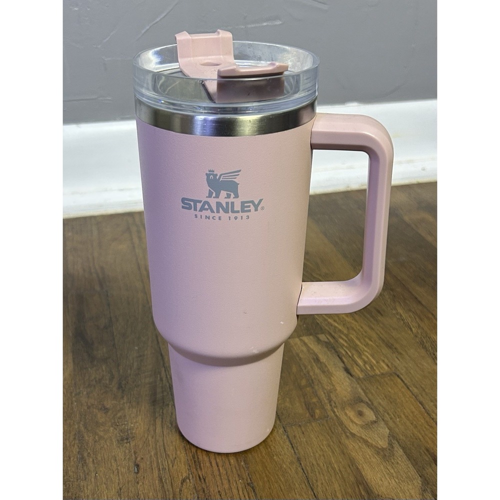 light pink Stanley Quencher H2.0 FlowState Tumbler No Straw